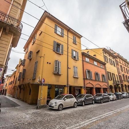 Ab Plus - Via Santo Stefano 74 Bologna Exterior photo